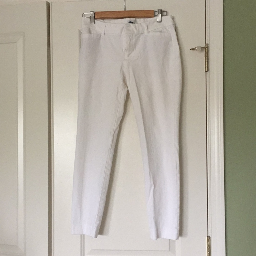 Size 6, white jeans